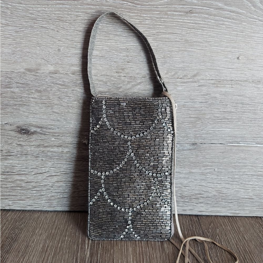 BAMBOO Silver Clutch with Scalloped Design